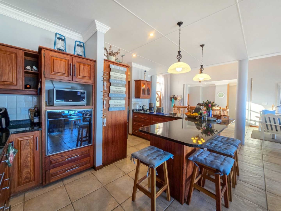 4 Bedroom Property for Sale in Jongensfontein Western Cape